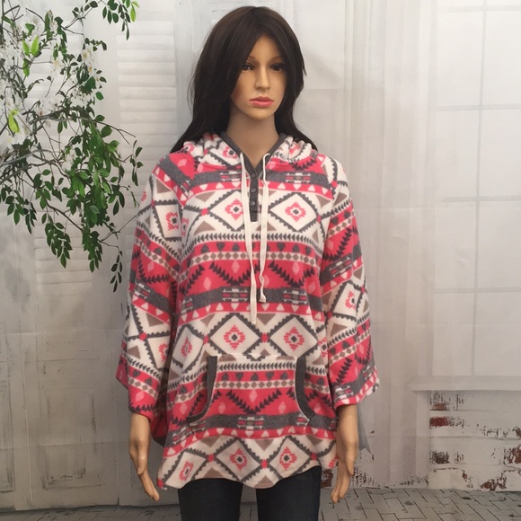 Cuddl Duds Sweaters - Fleece Poncho with Hoodie